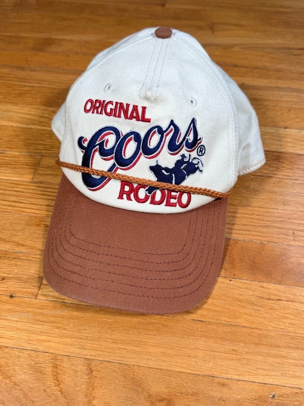 Original Coors Rodeó Hat White / Brown Rope Snapback Adjust. Emb . Logo NWT